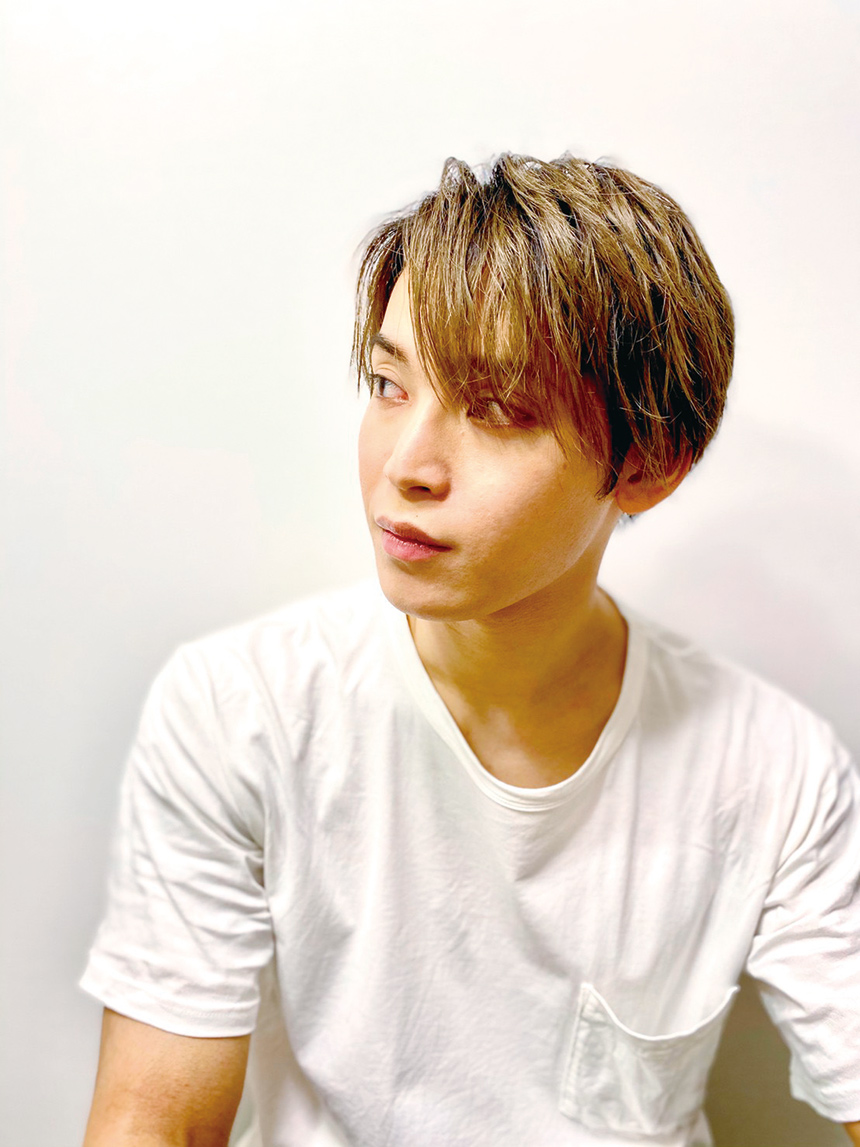 ©LAPONE ENTERTAINMENT JO1(ジェイオーワン)リーダー 與那城 奨