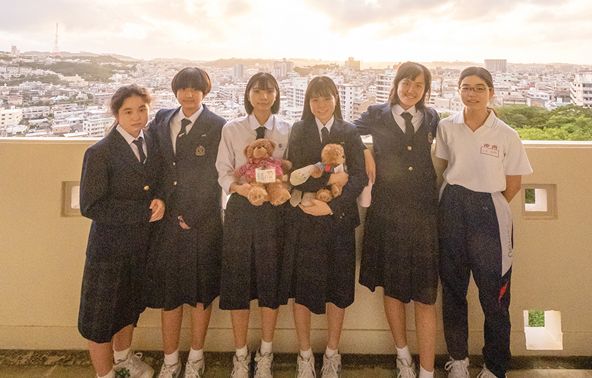【左から】山口 陽菜子・宮城 ありの・幸喜 そら・知念 りり・三浦 ミミ・小島 佳梛