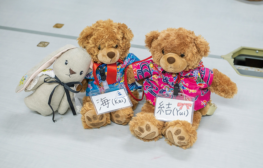 交換留学で海外へ送ったぬいぐるみたち。 今となっては大切な部員の一員となっている。